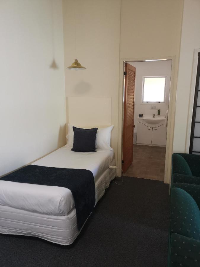 Captains Quarters Motor Inn Cambridge Eksteriør bilde